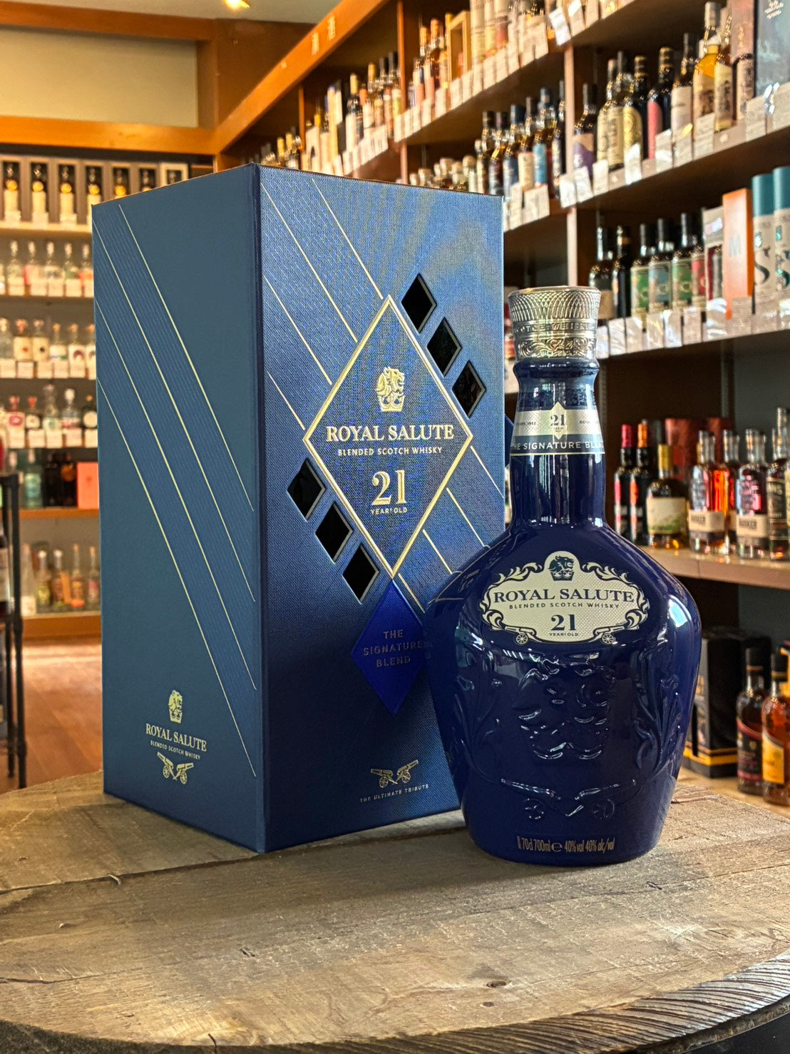 ロイヤルサルート 21年 シグネチャーブレンド ROYAL SALUTE 21yo THE SIGNATURE BLEND