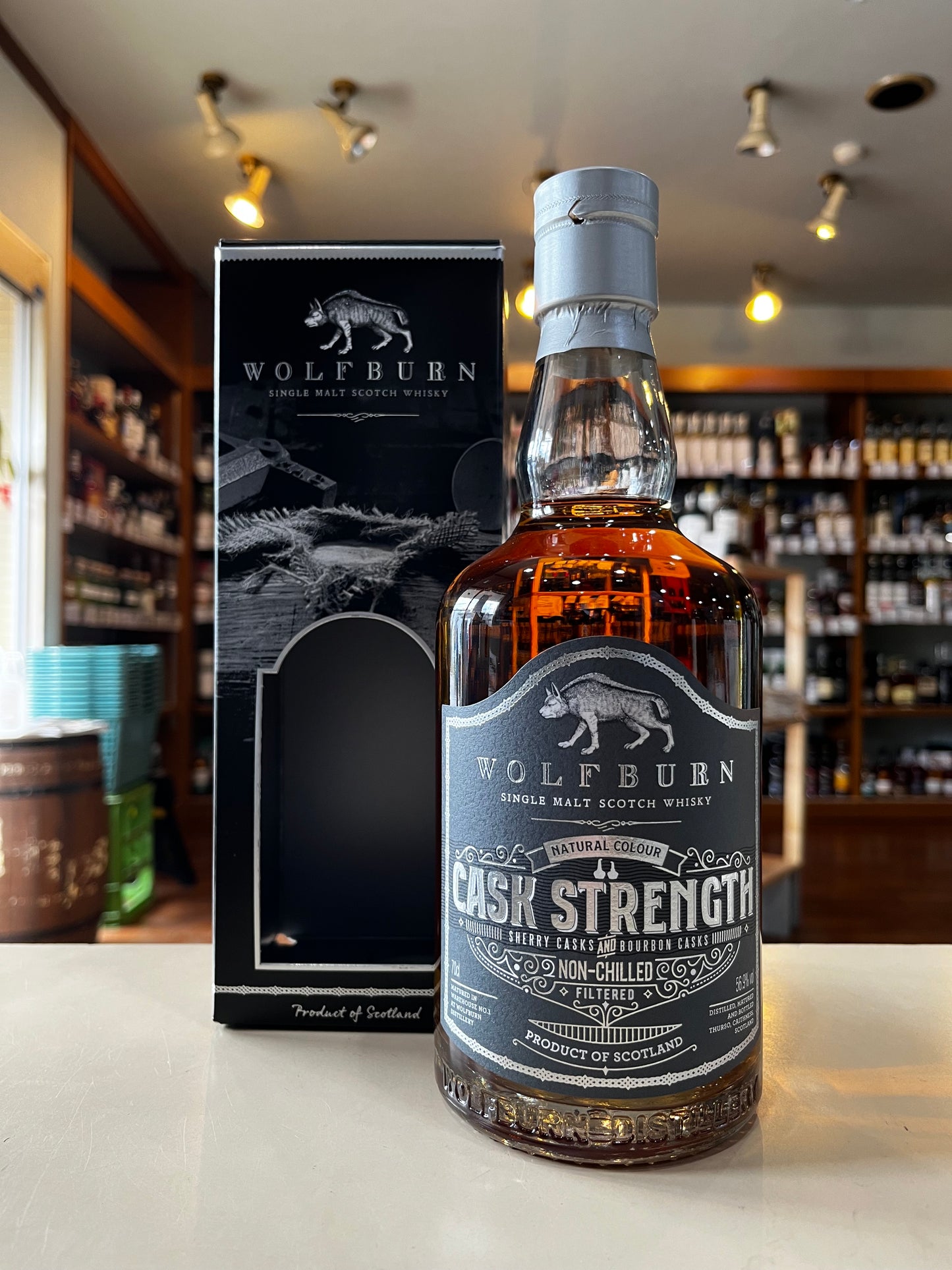ウルフバーン カスク・ストレングス オロロソ・シェリーバット、EXバーボン・クォーターカスク WOLFBURN CASK STRENGTH SHERRY CASKS AND BOURBON CASKS
