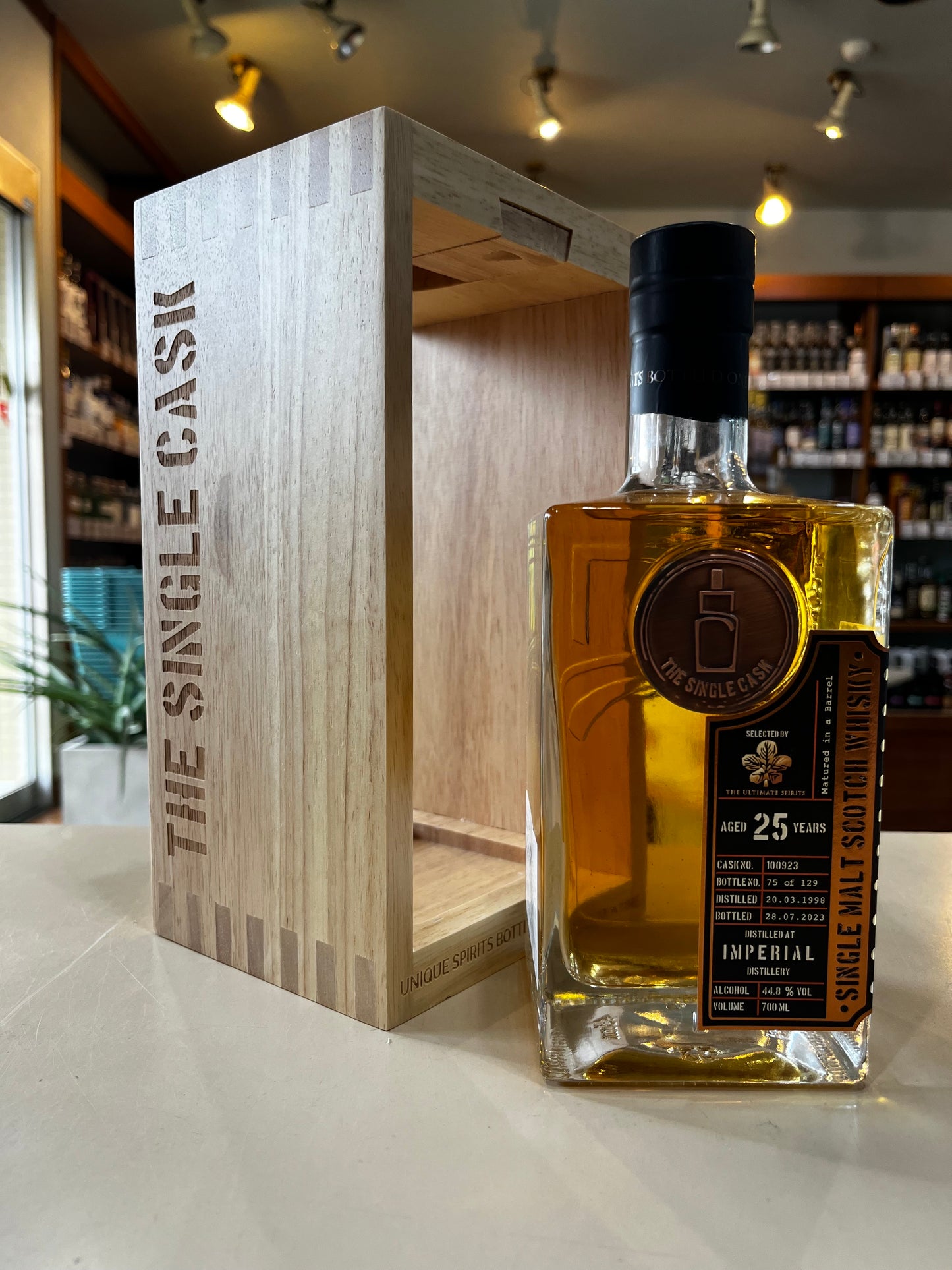 THE SINGLE CASK IMPERIAL 1998 25YO “THE PHANTOM”EXCLUSIVE FOR THE ULTIMATE SPIRITS ザ シングルカスク インペリアル 1998 25年 バレル “ザ・ファントム”