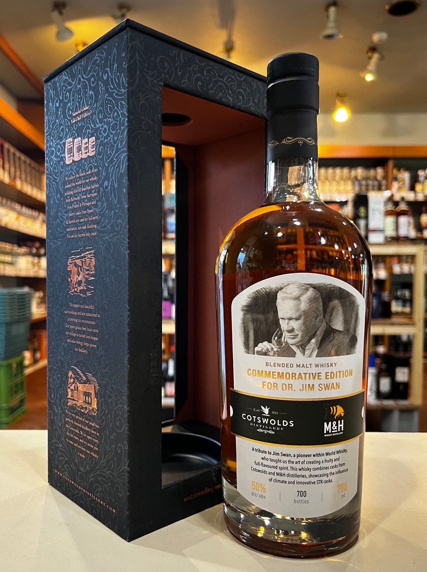 コッツウォルズ×M&H ジムスワン博士記念ボトル M&H COTSWOLDS COMMEMORATIVE EDITION FOR DR. JIM SWAN