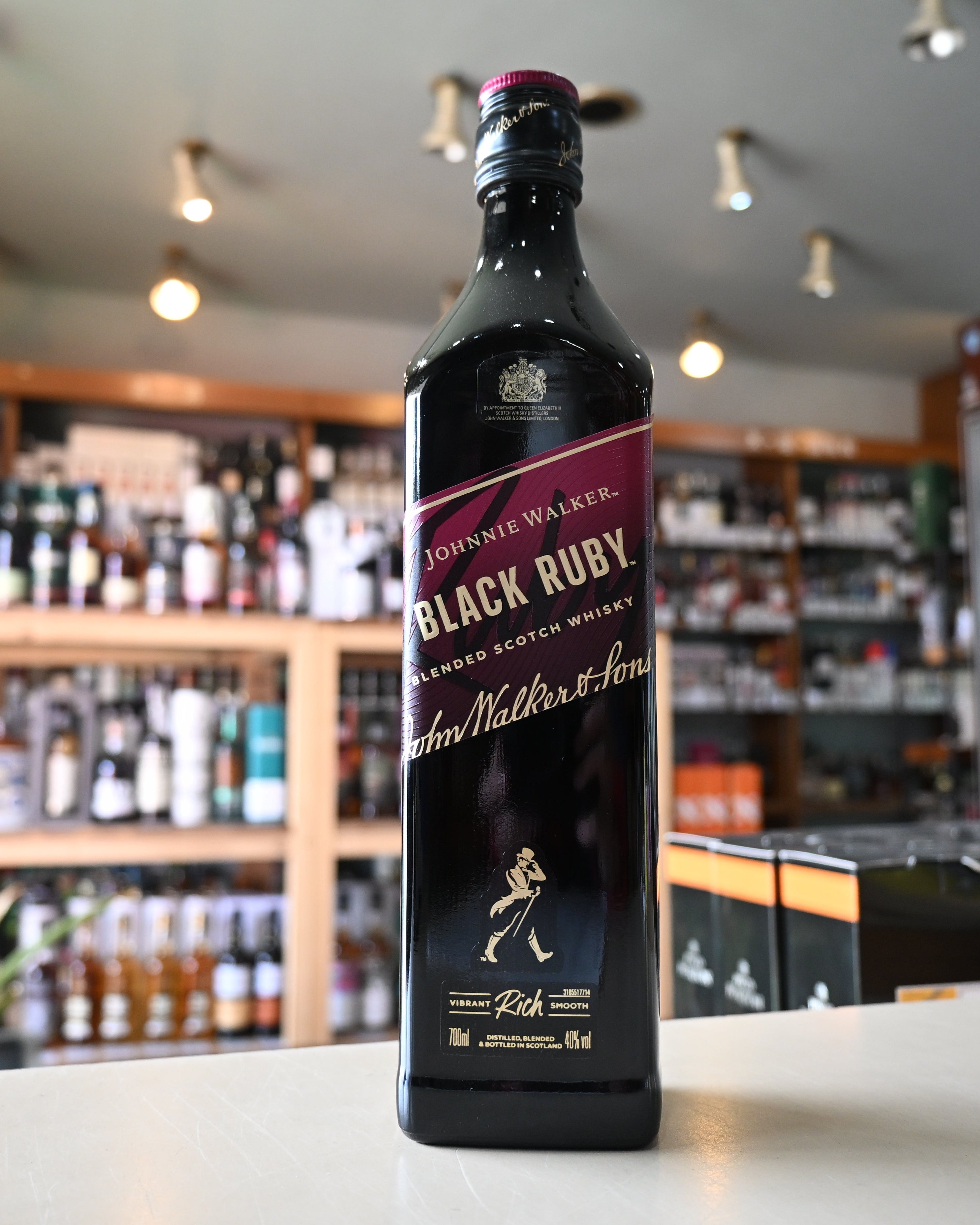 超人気の雑貨店 ブラックルビー ジョニーウォーカー JOHNNIE RUBY BLACK WOLKER ウイスキー