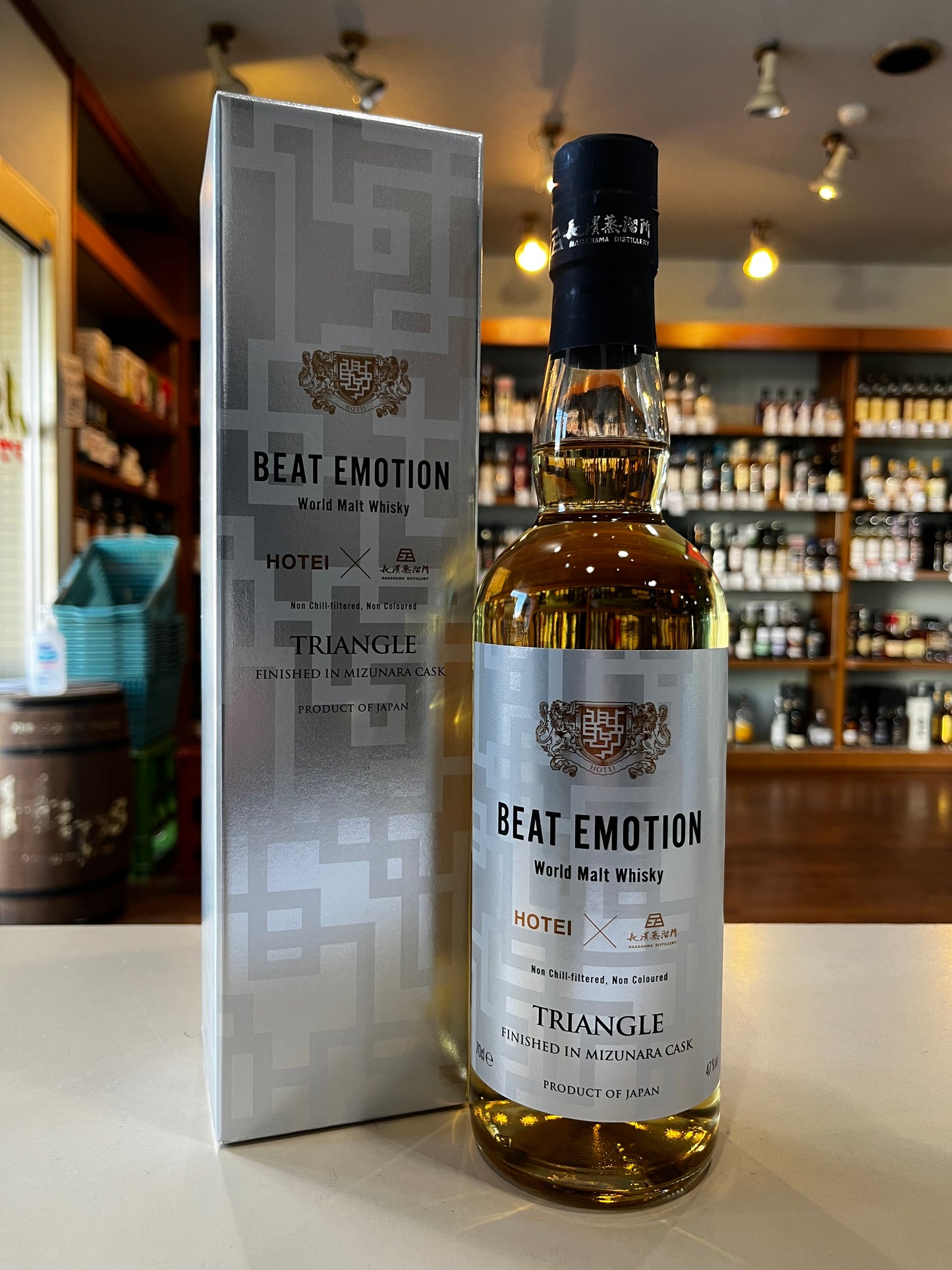 長濱蒸留所 布袋寅泰 ビートエモーション トライアングル NAGAHAMA DISTILLERY HOTEI BEAT EMOTION TRIANGLE