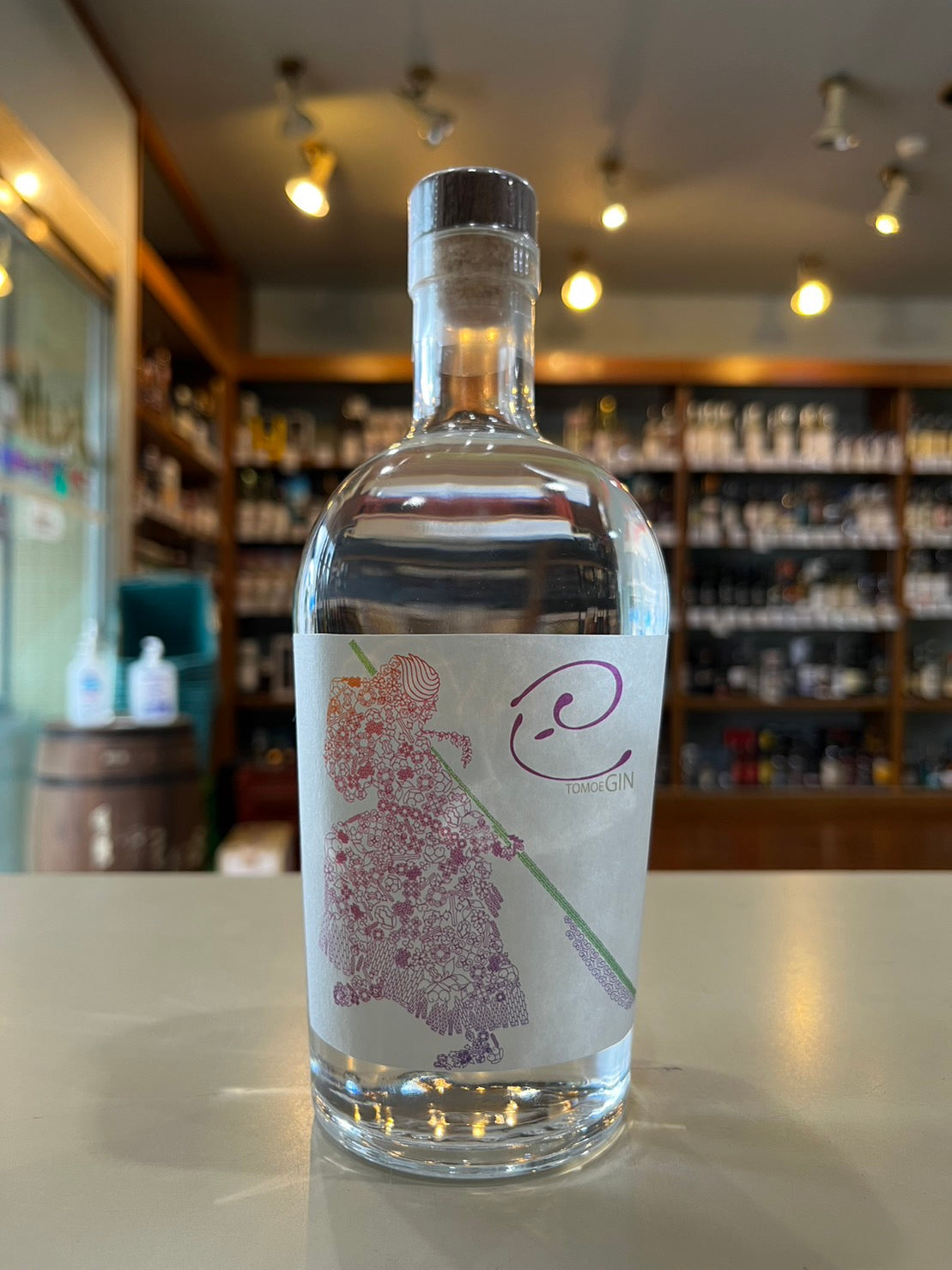 TOMOE GIN トモエ ジン (火の帆)