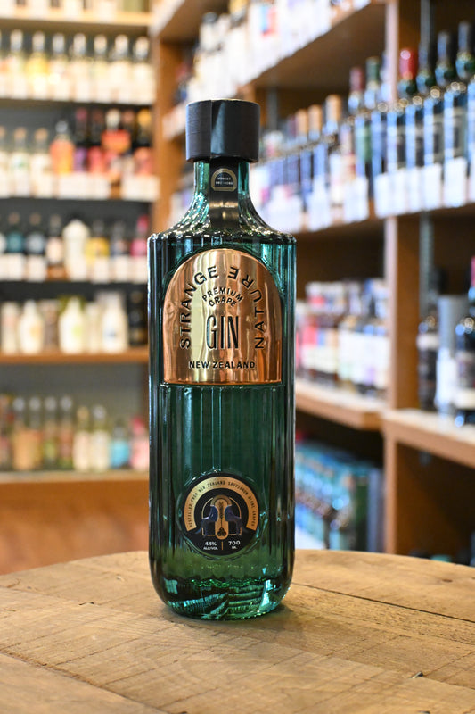 ストレンジネイチャージン　STRANGE NATURE GIN