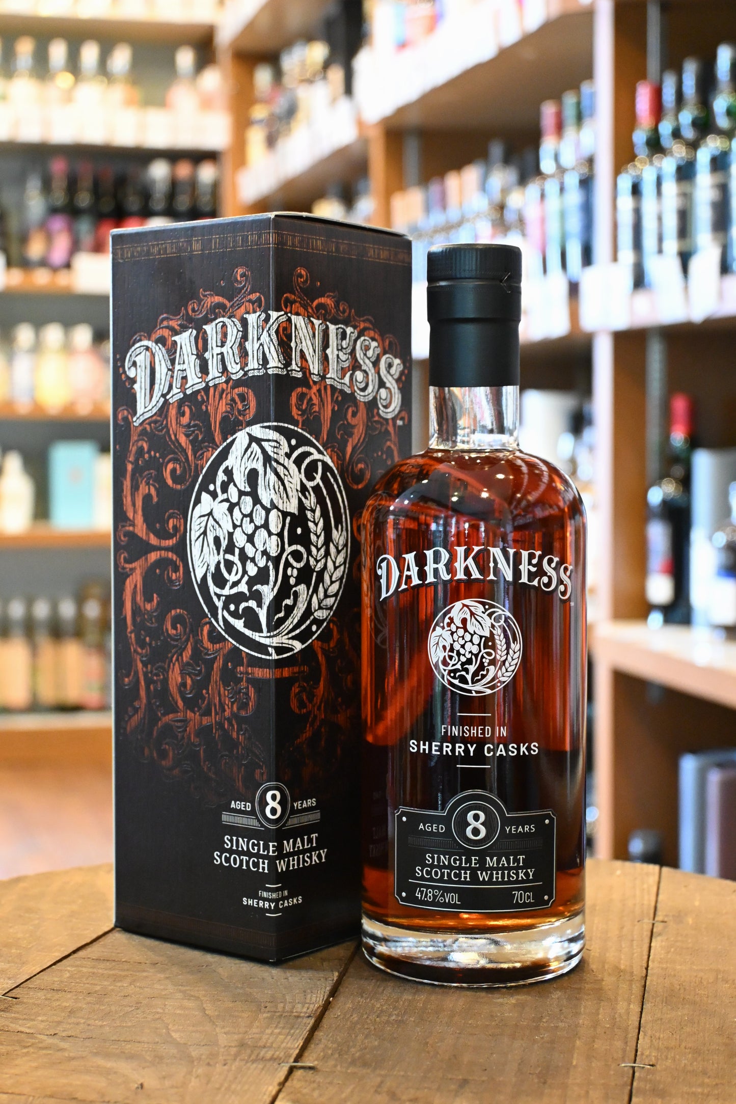 ダークネス 8年　DARKNESS  AGED 8 YEARS