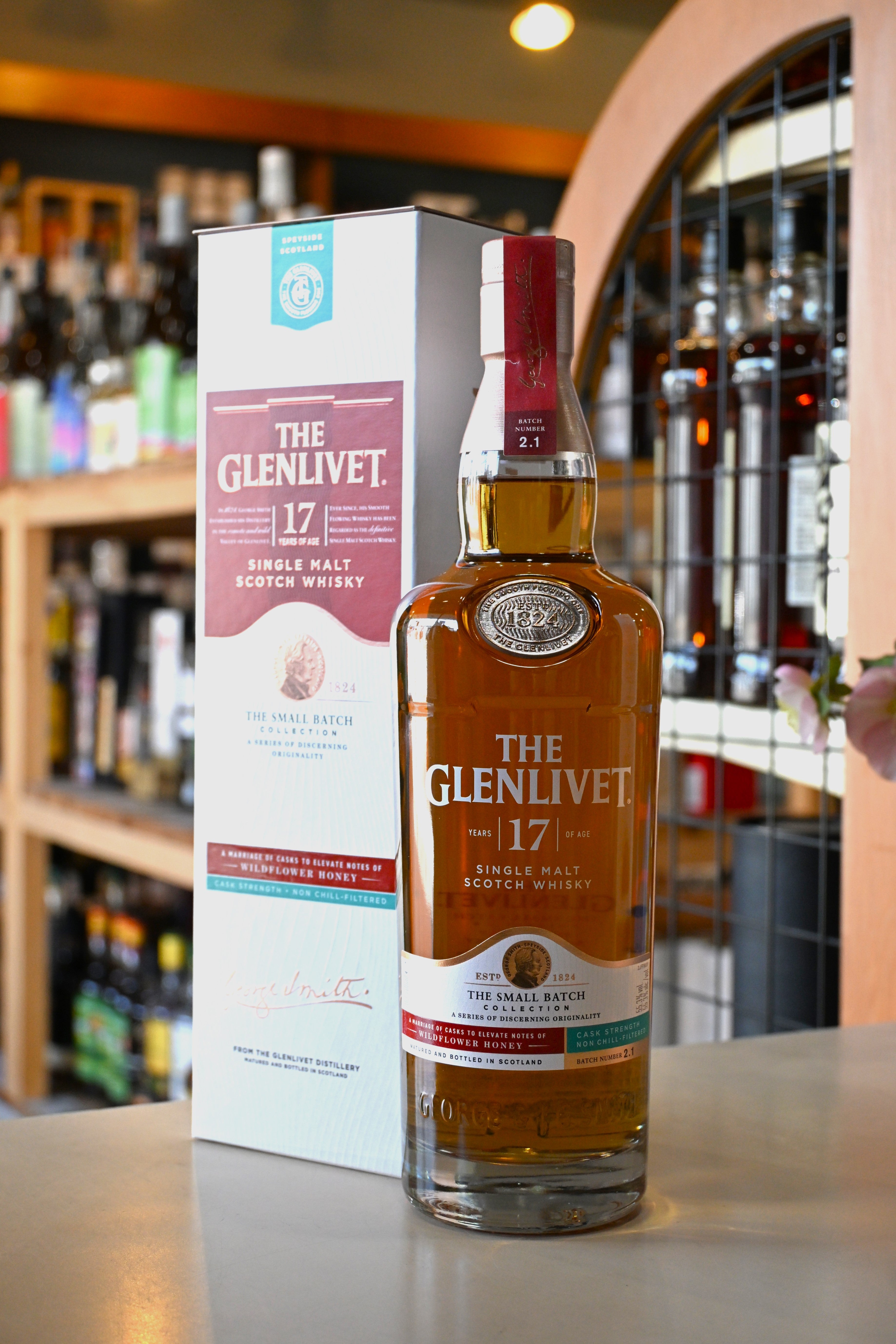 グレンリベット スモールバッチ 17年 GLENLIVET Small Batch Aged 17